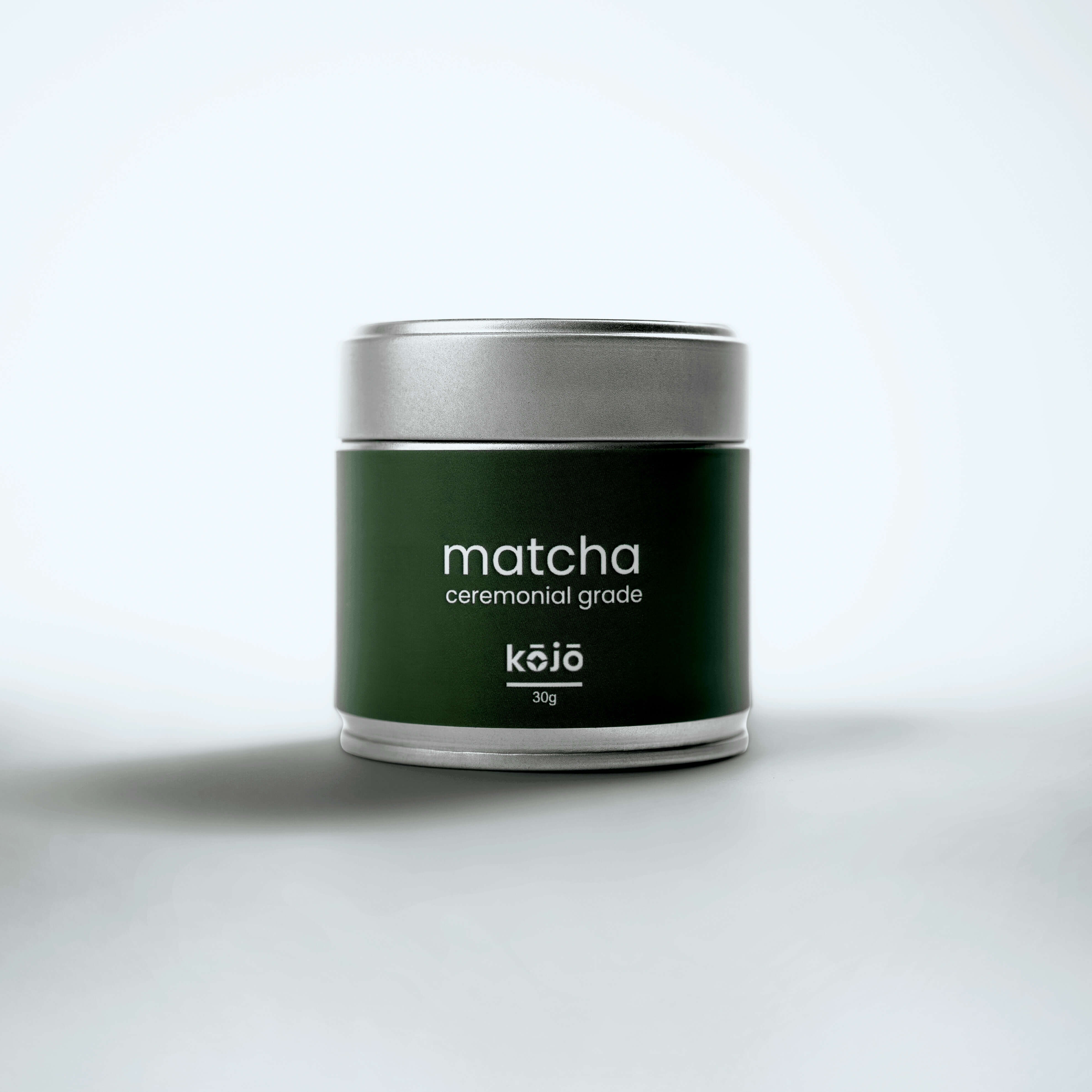 kōjō Ceremonial Matcha 30g kaufen. Saemidori Single Cultivar, steingemahlen und laborgeprüft. Erste Ernte, mild und fruchtig.