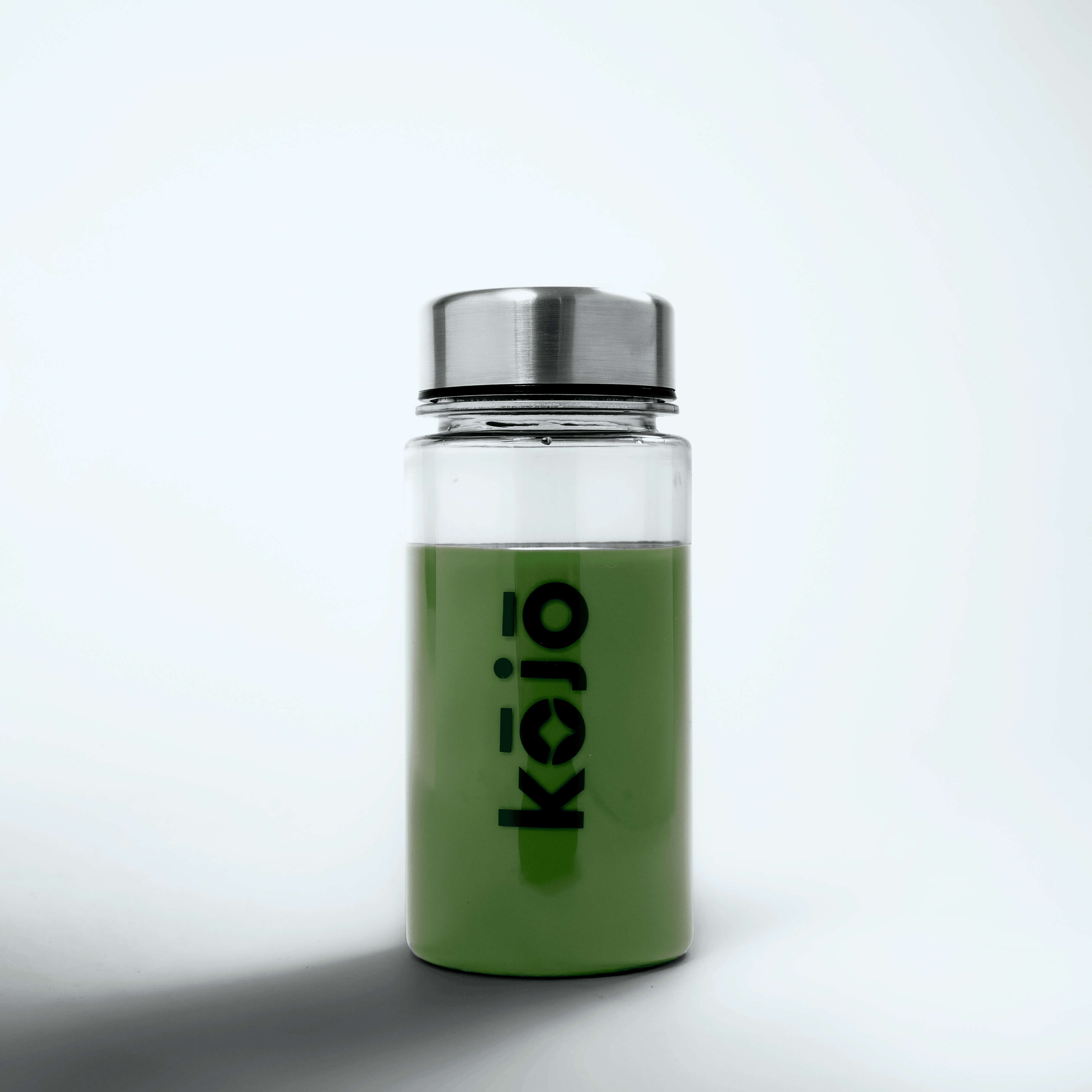 kōjō matcha shaker